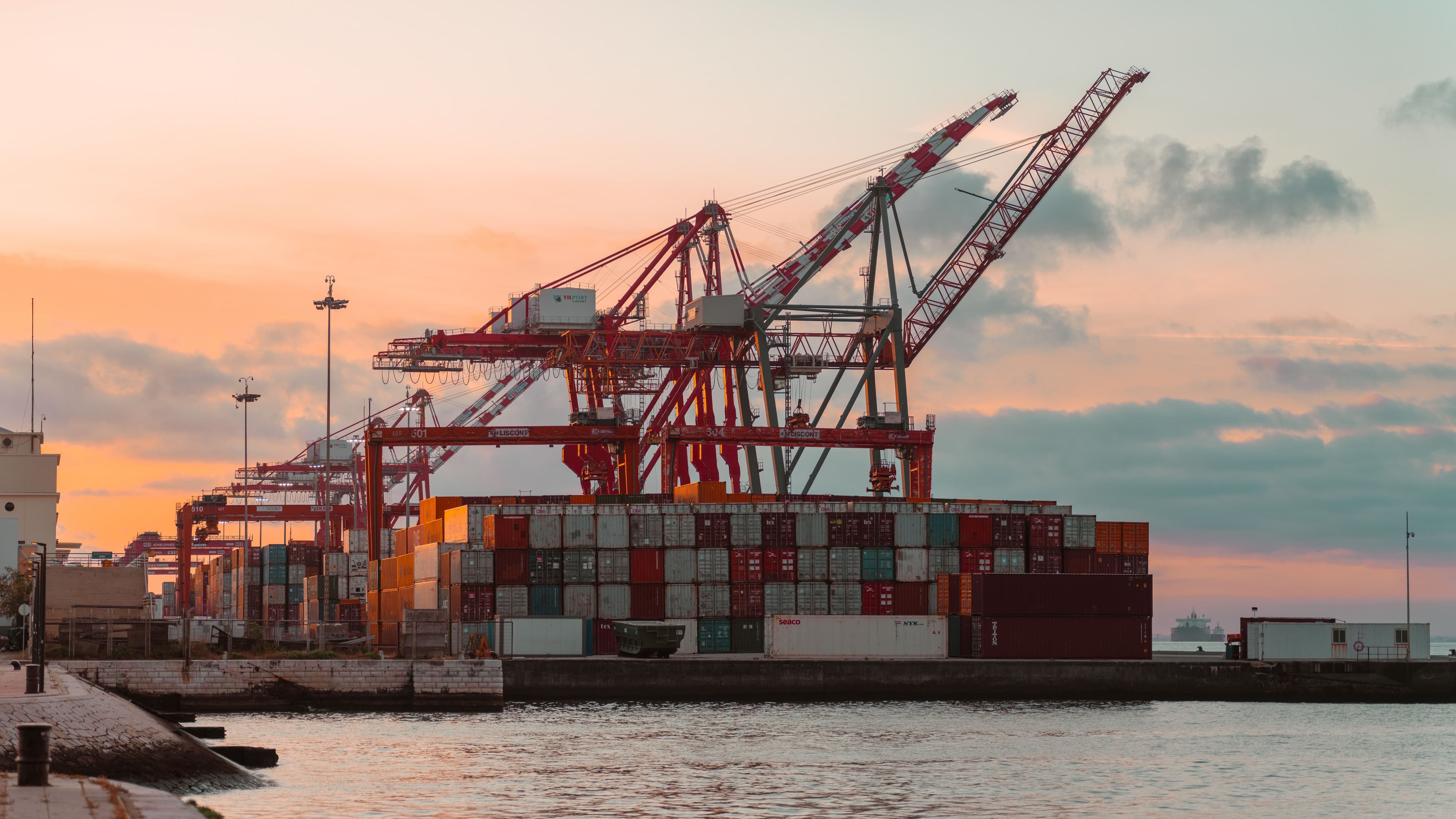 International metal trading and global sourcing